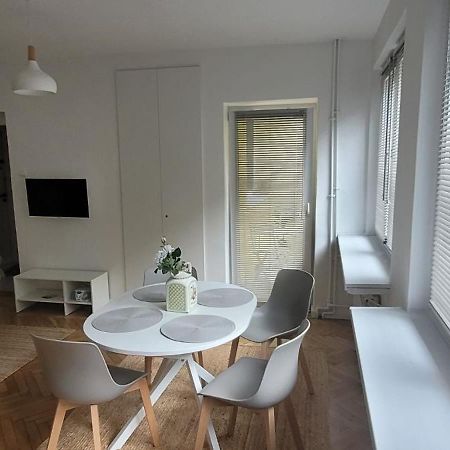 Fitmaison Apartment Ochota Warschau Exterior foto